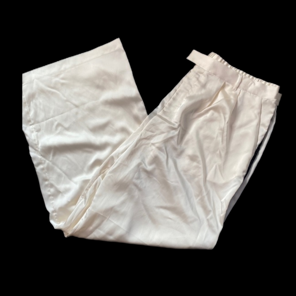 Future collective, women multiple sizes, cream, pants, NWT